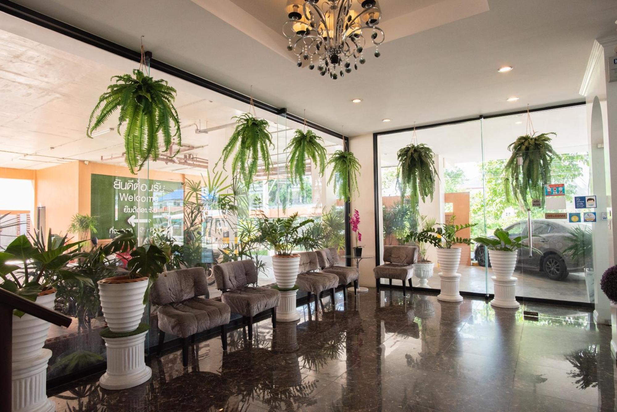 The Proud Hotel Ubon Ratchathani Esterno foto